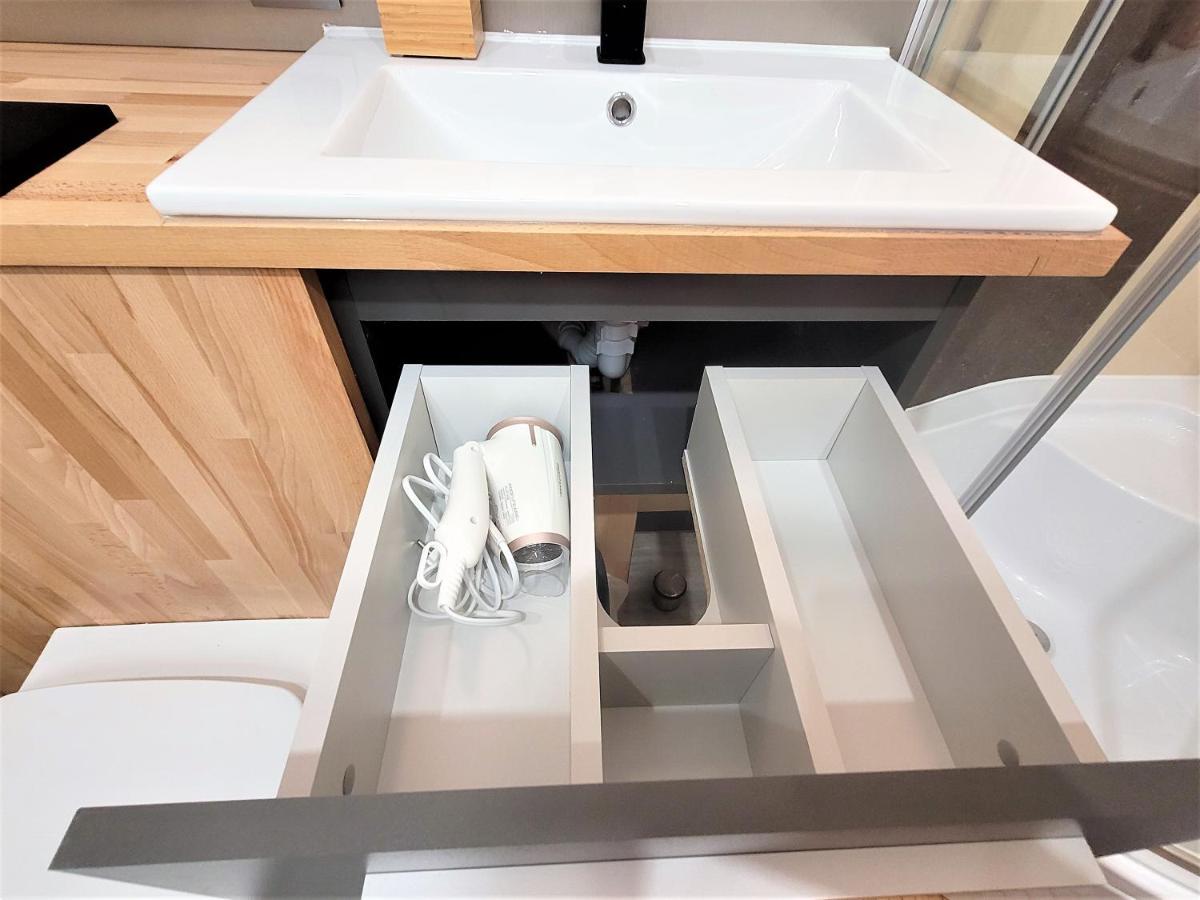 Apartament Radiostacja, Parking Free, Klimatyzacja Gliwice Ngoại thất bức ảnh